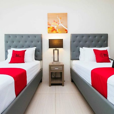 Hotel Reddoorz Premium @ Sampaloc Makati Makati City Exterior foto