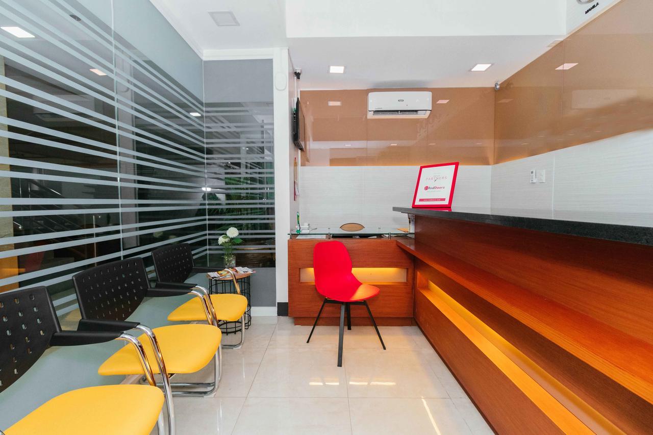 Hotel Reddoorz Premium @ Sampaloc Makati Makati City Exterior foto